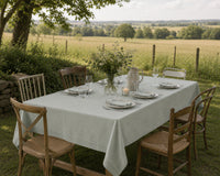 Groen tafellaken met servetten op lange tafel buiten Gerecycled katoen 150x300cm | Lantara