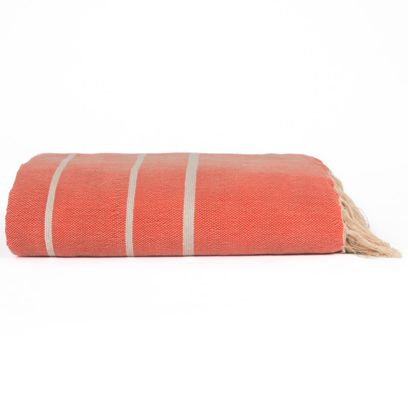 Handgeweven rode grand foulard of sprei van bamboe katoen; merk Lantara